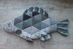 40 непрочитанных чатов Fabric Fish, Fabric Color, Fish Quilt, Fabric Animals, Fabric Toys, Needle Book, Kitchen Crafts, Quilted Table Runners, Sewing Hacks