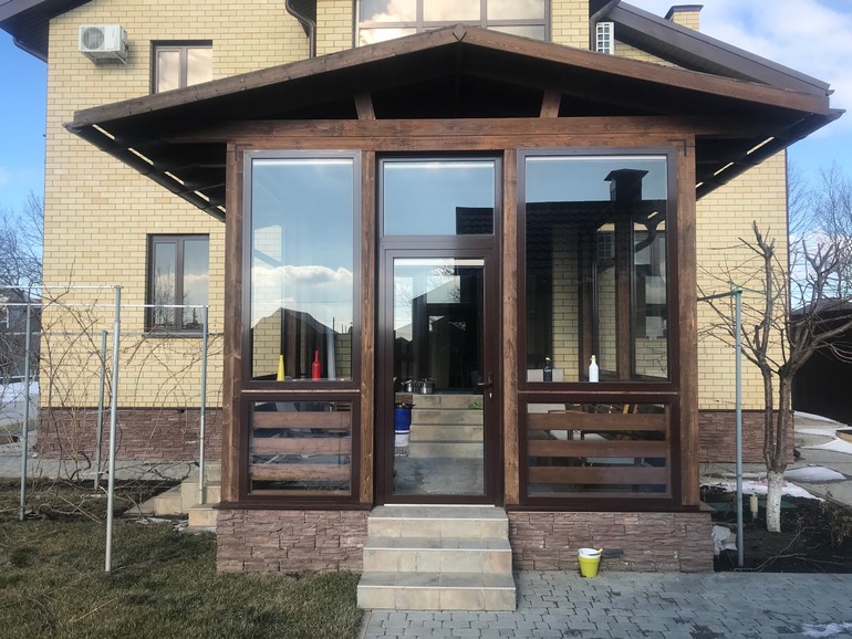 Входные лестницы в частных домах фото Входные лестницы в частных домах фото